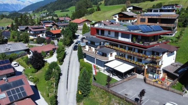Hotel Bergkranz ميدرز المظهر الخارجي الصورة